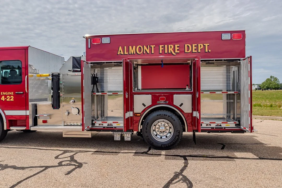 1657 Almont web (13 of 16).jpg