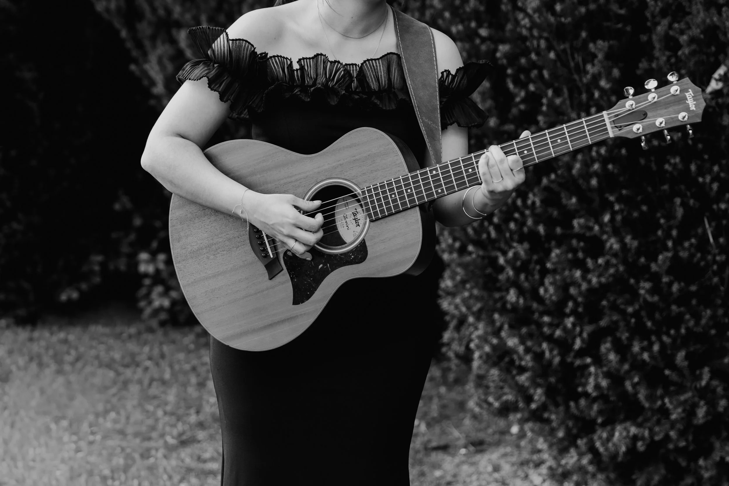 Wedding Singer Deborah Posadas | Live Wedding Music Italy