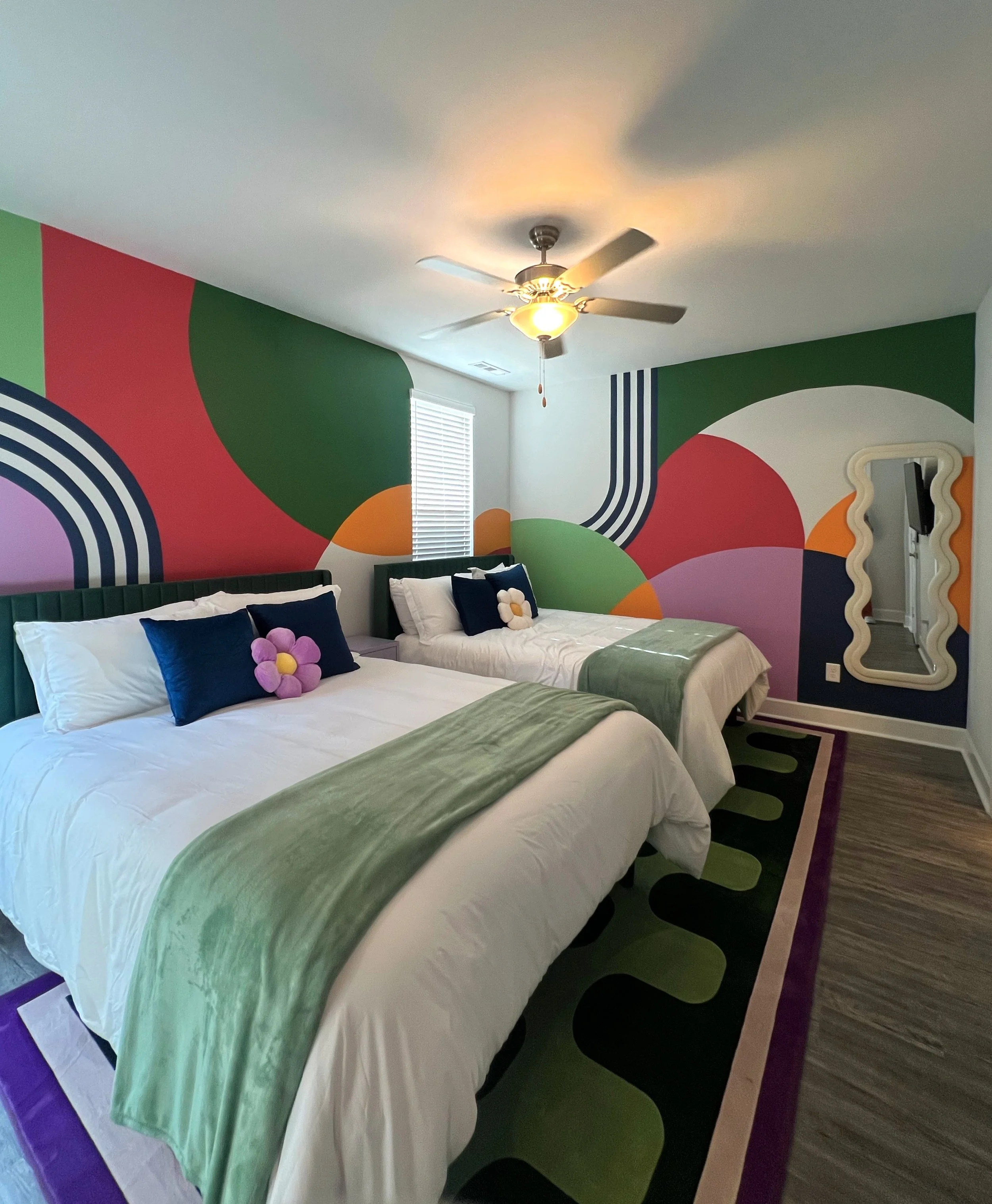 west-nashville-color-retro-bedroom-wall-mural-humming-bones-studio.JPG