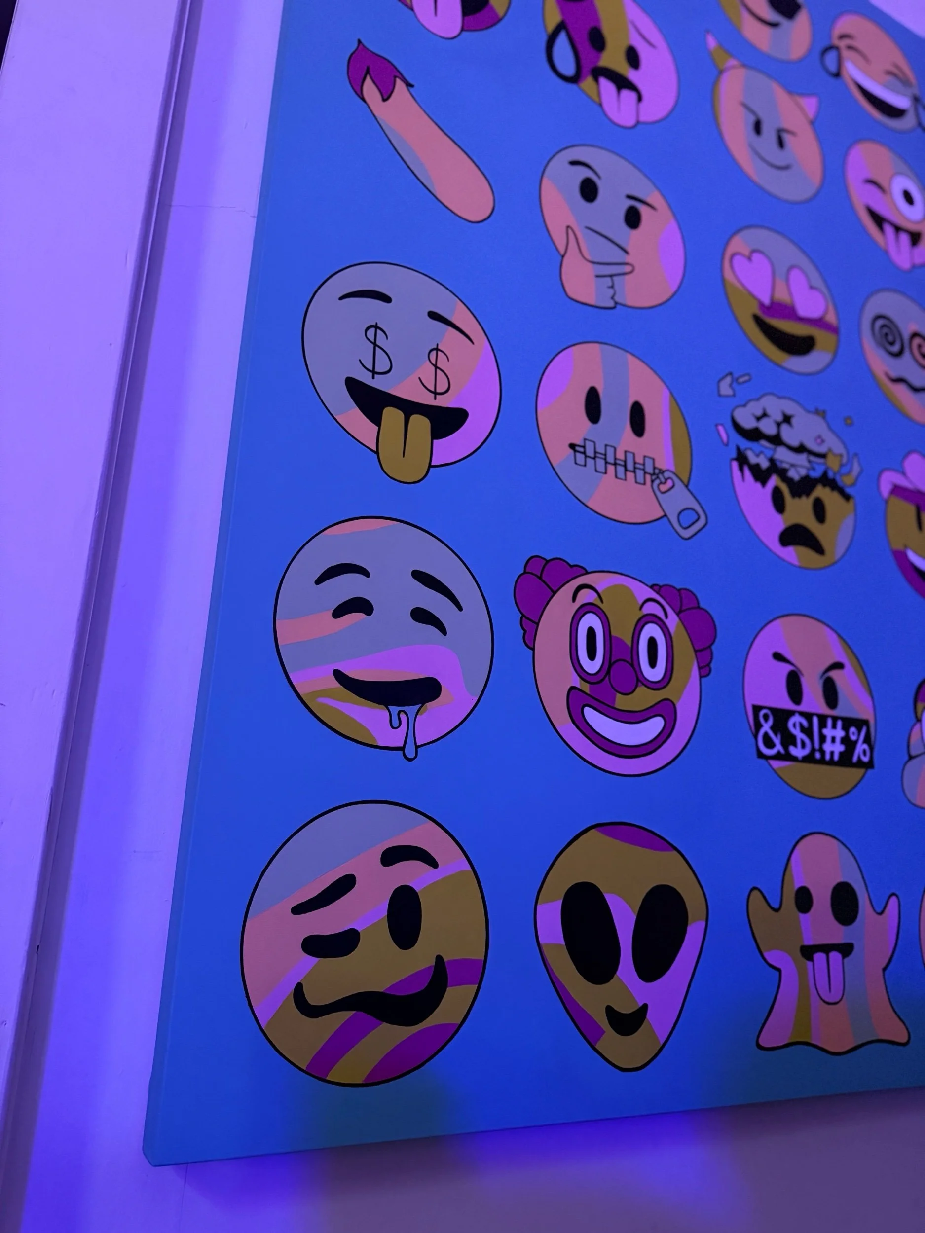 Emoji Party Pop Art Canvas โ 60โณ ร 40โณ Hand-Painted iPhone Emoji Wall Art by RAW Art Official - POP ARTIST @RAWARTOFFICIAL