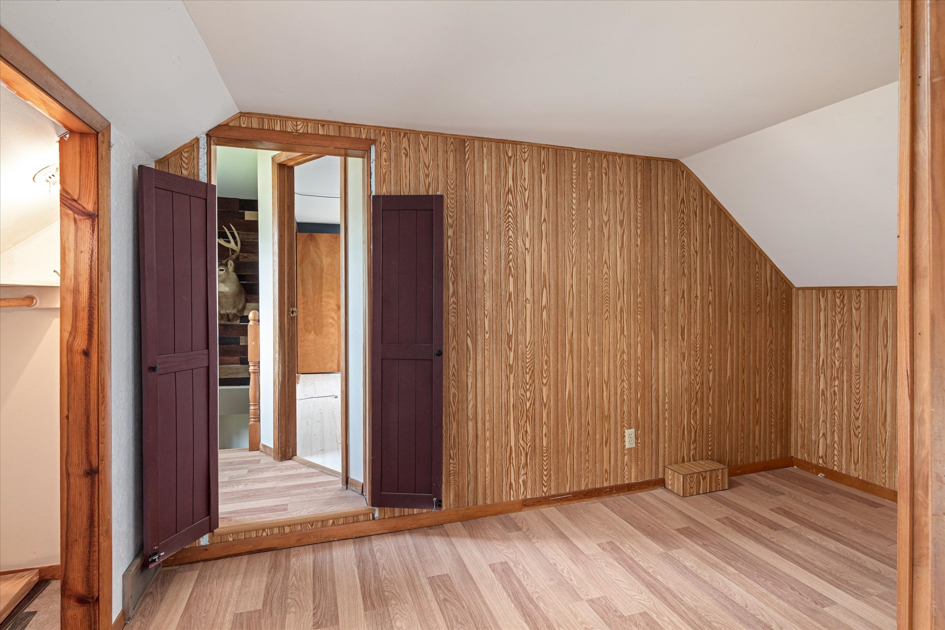 06-706 S Washington Ave Viroqua--13.jpg