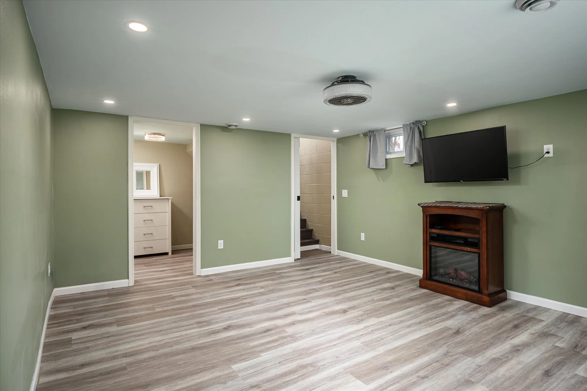 20-316 N E Ave Viroqua--14.jpg