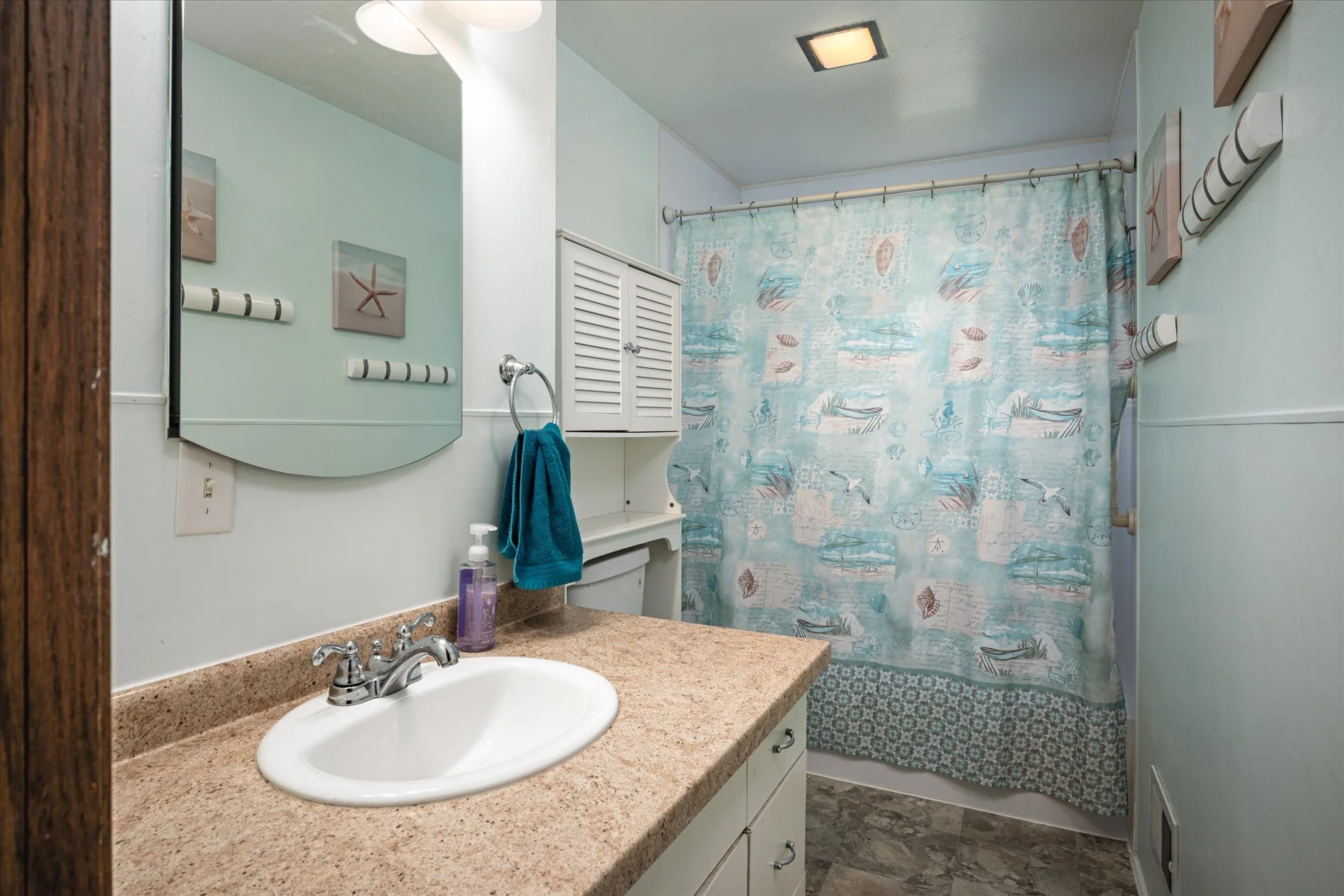 06-316 N E Ave Viroqua--7.jpg