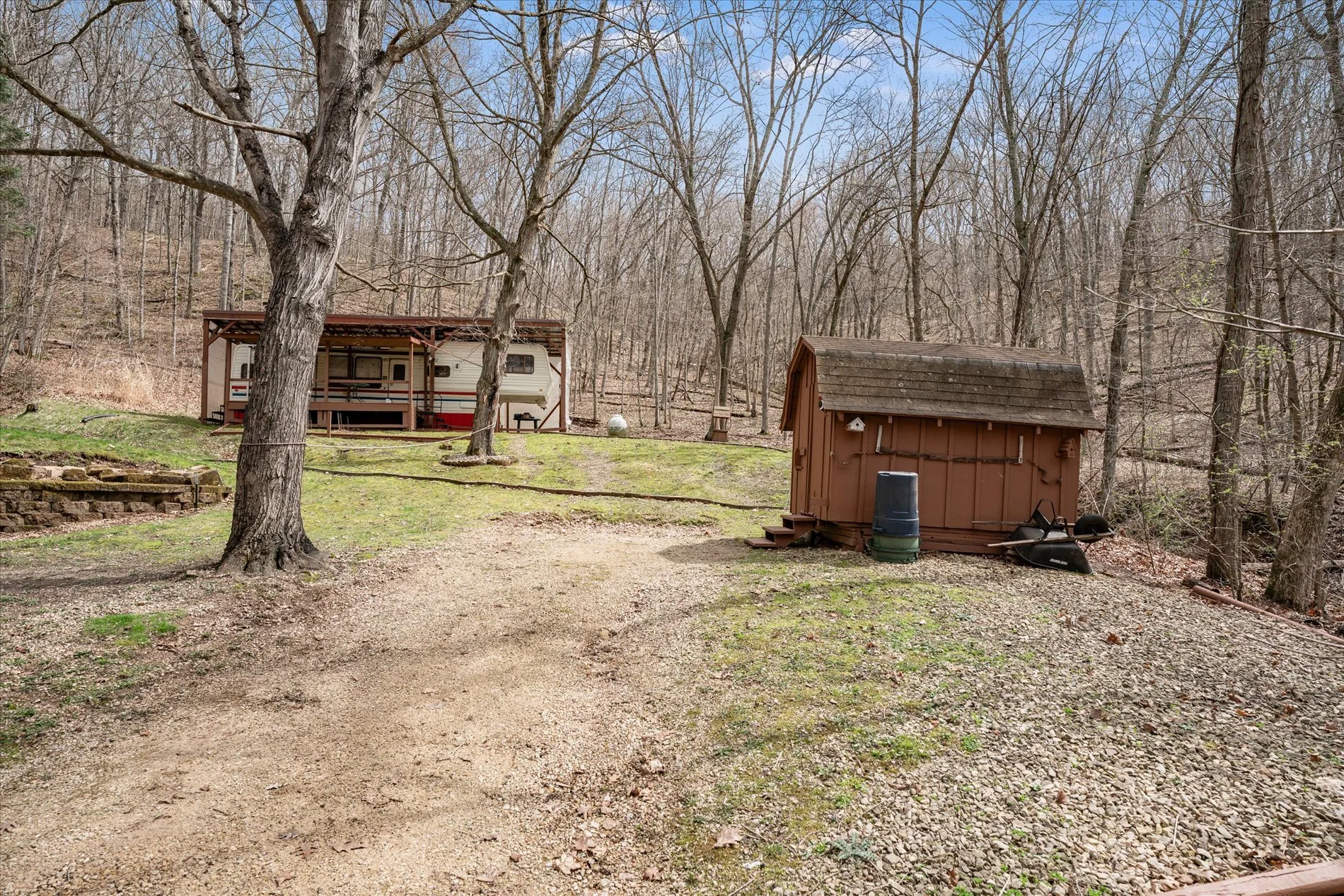 26-S7734 Holcomb Rd Readstown-06116.jpg
