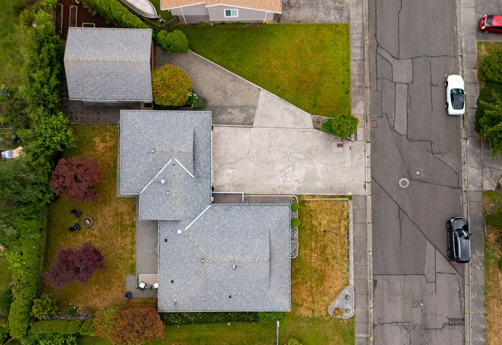 001_3226_Heights_Dr_AERIAL_Alana_Mey.jpg
