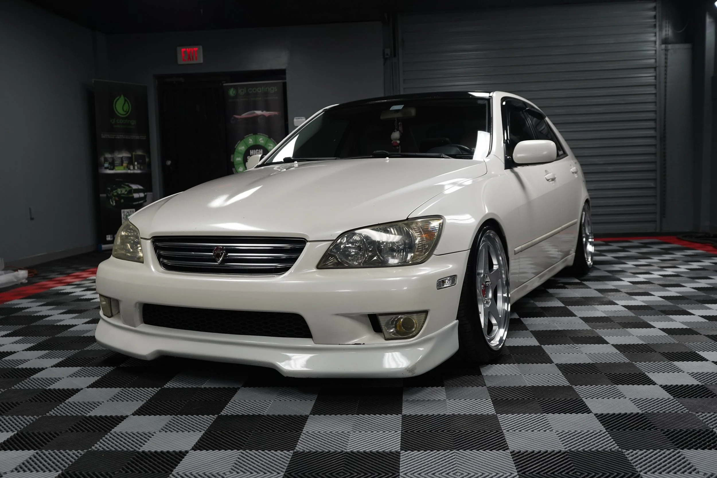 Lexus IS300.JPG