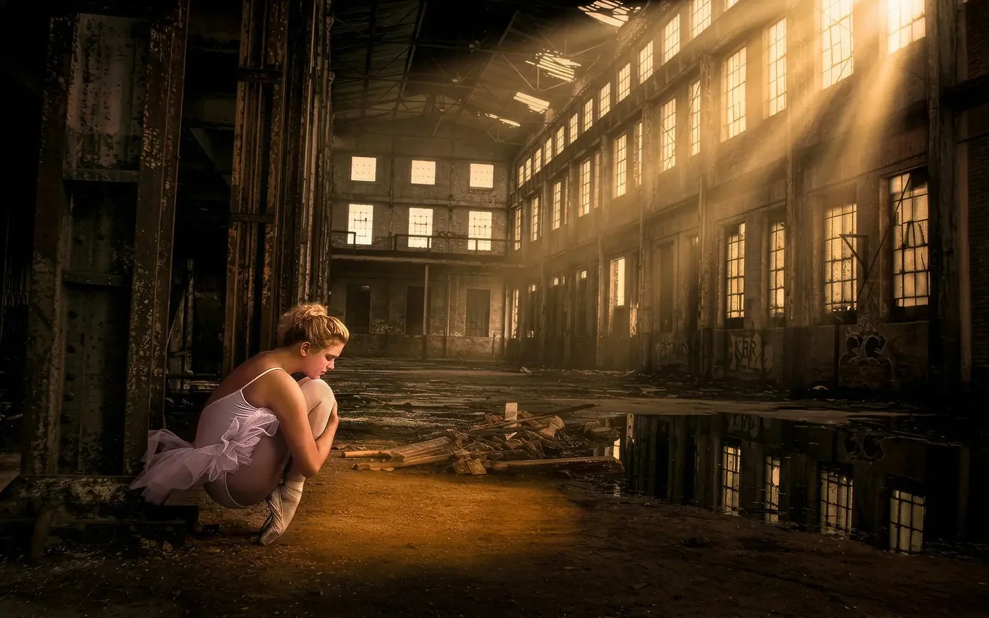 Lansing Portrait Photographer Pugliano Urban Ballerina.webp