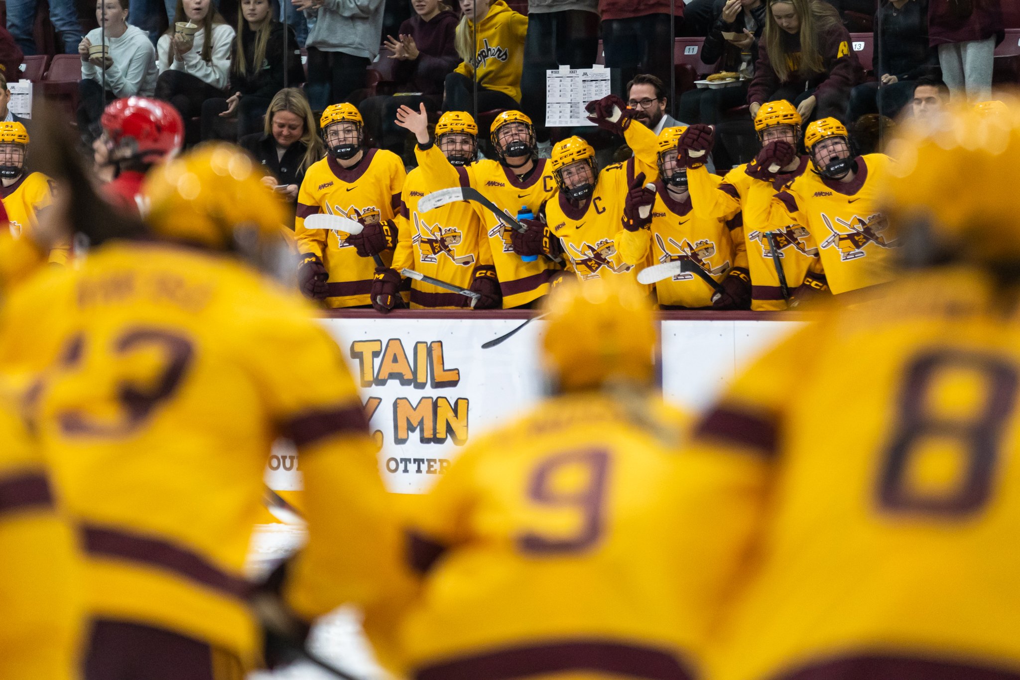 Morrow_Sydney, goal, celebration, team 257785.jpg