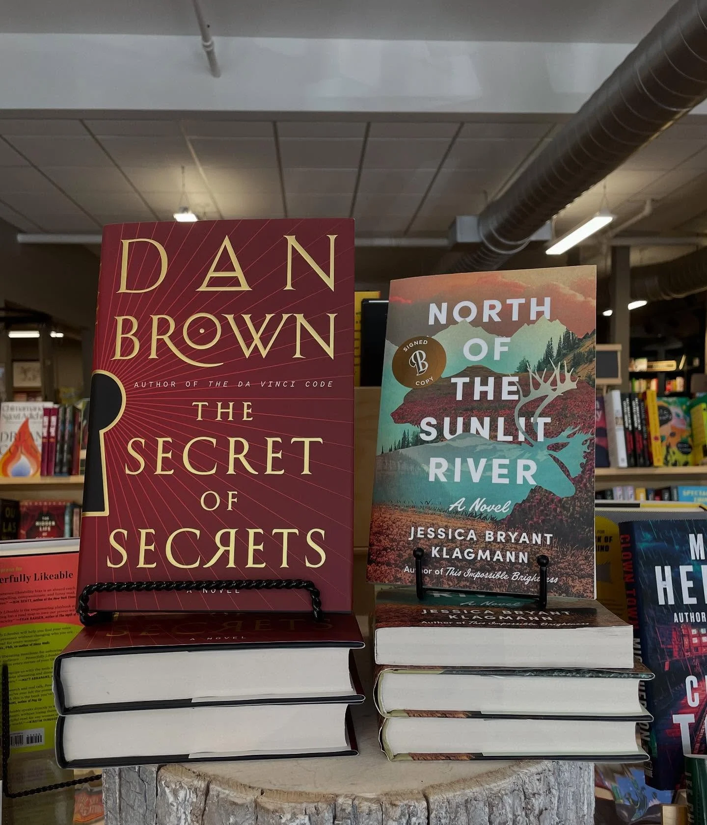 Thanks @bookerymht for this amazing display of signed copies (right up front!) and shoutout for being just about the best indie bookstore to work with&mdash;so kind and so supportive. I don&rsquo;t live in NH anymore but I still consider myself a loc