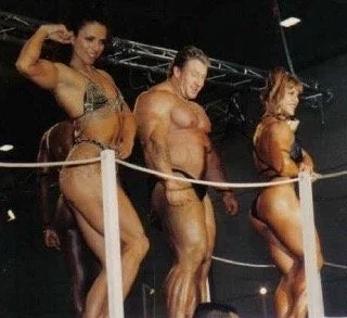 Pinch me ... I'm sharing a stage Legends: Mr. Olympia Dorian Yates and Icon Ms Olympia, Juliette Bergmann
1994 FIBO. Essen Germany