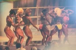 POSE DOWN .. 1994 Ms Internationals
Sharon Bruneau, Kim Chizevsky, Laura Creavalle, Yolanda Hughes, Debbie Muggli, Marie Mahabir