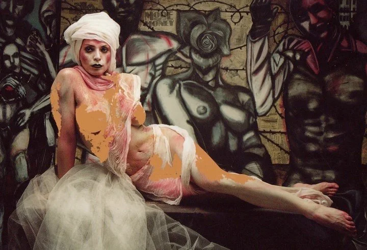 Honoured and so much fun to work with Celebrity Artist/Photographer/Socialite; Christina De Musee.
Christina's works range in price from $1,500 - $30,000 from smaller intimate pieces to the grandiose billboard-sized painting. She has attracted such c