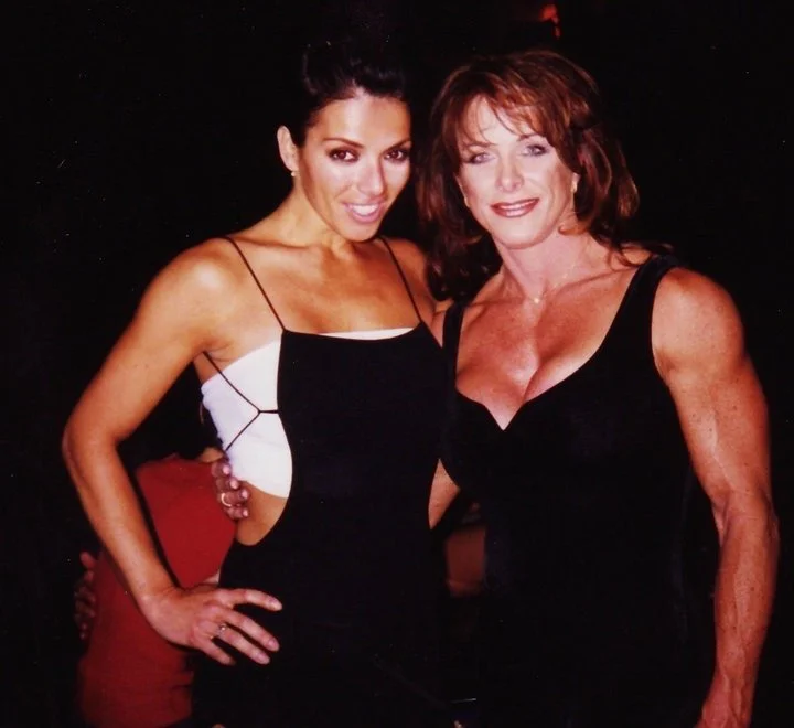 The beautiful and sweet Diana Dennis. Incredible Bodybuilder but more known for her amazing artistic posing routines. Considered to be the best poser ever to walk onstage or in front of a camera. Grace, Elegance yet always incredibly lean and muscula