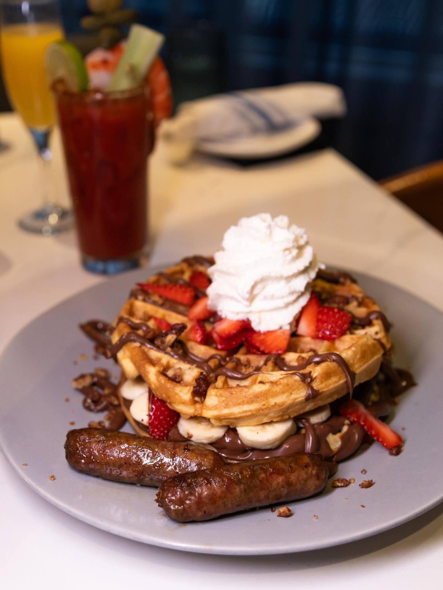 Still need Valentine&rsquo;s Day plans this weekend? Brunch is calling your name this Sunday. Book now and celebrate the right way! ❤️