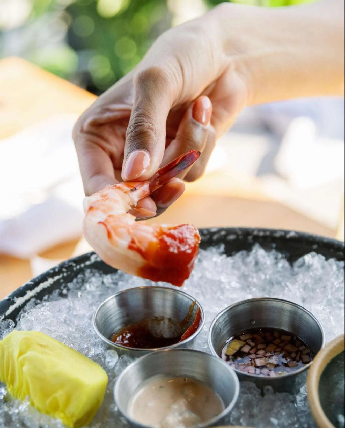 No table is complete without a seafood tower 🦀🦐🦪