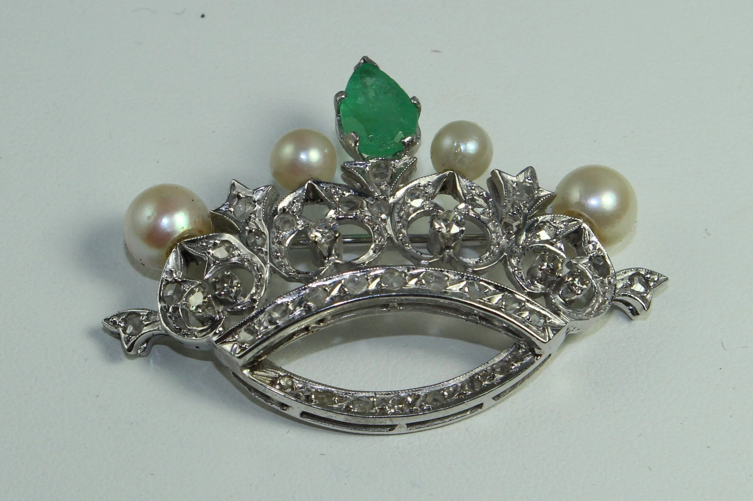 Platinum Crown w emeralds, pearls and diamonds.JPG