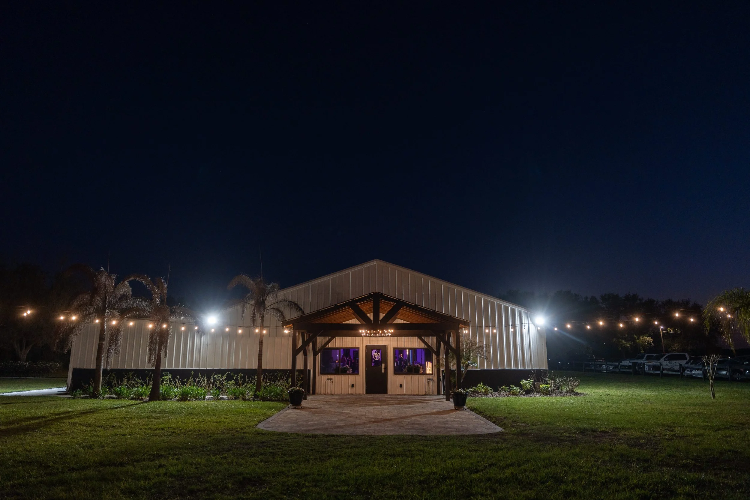 Jose_Hoyos_Photography_Joseph_Andrenika_Origins_Ranch_Plant_City_Wedding-160.jpg