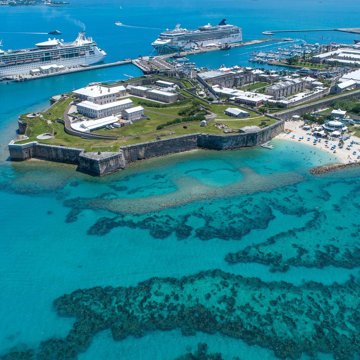 BERMUDA minutes-away-from-the.jpg