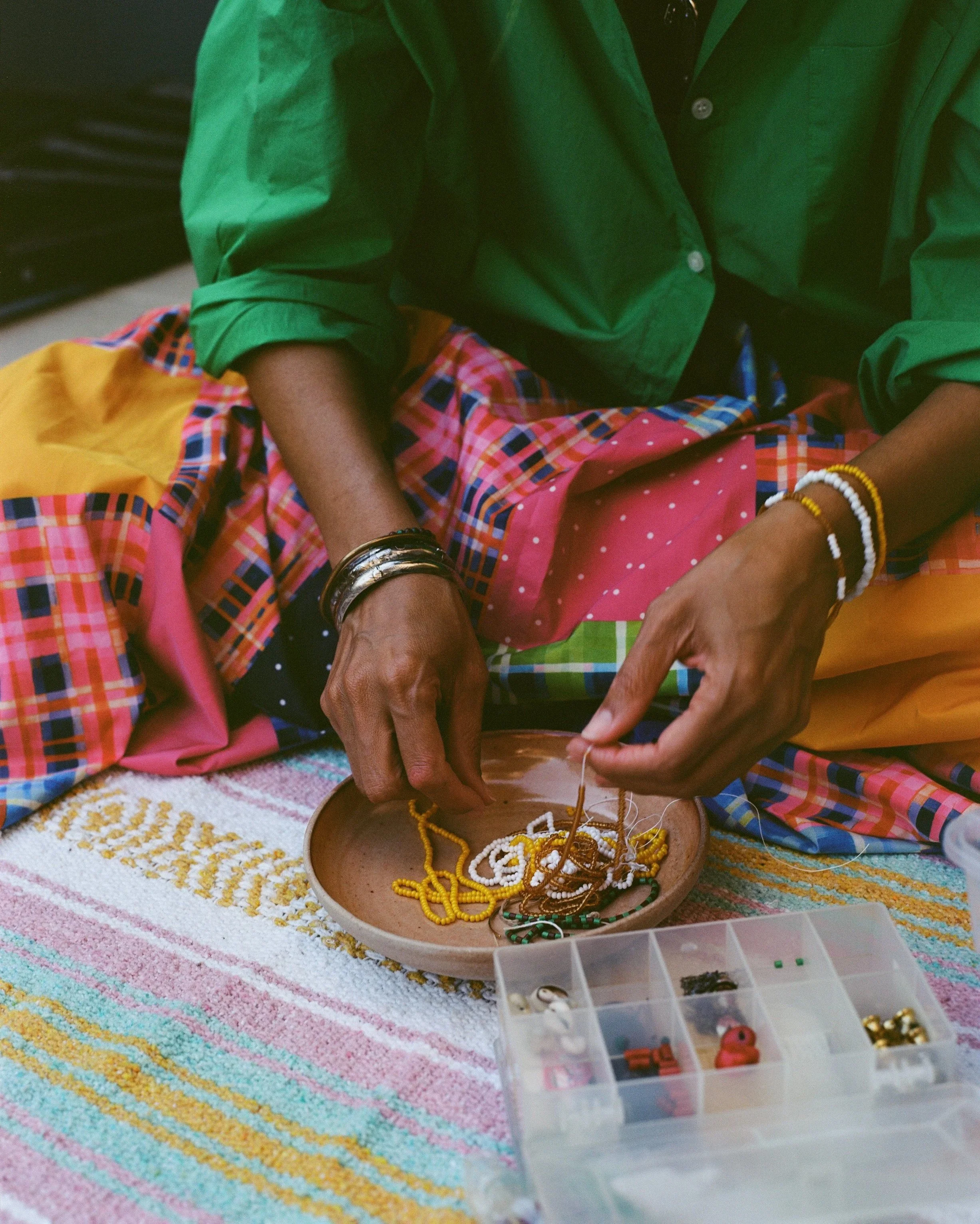 Kia Hasani-Wondrous Guide rooted in depth and practice.