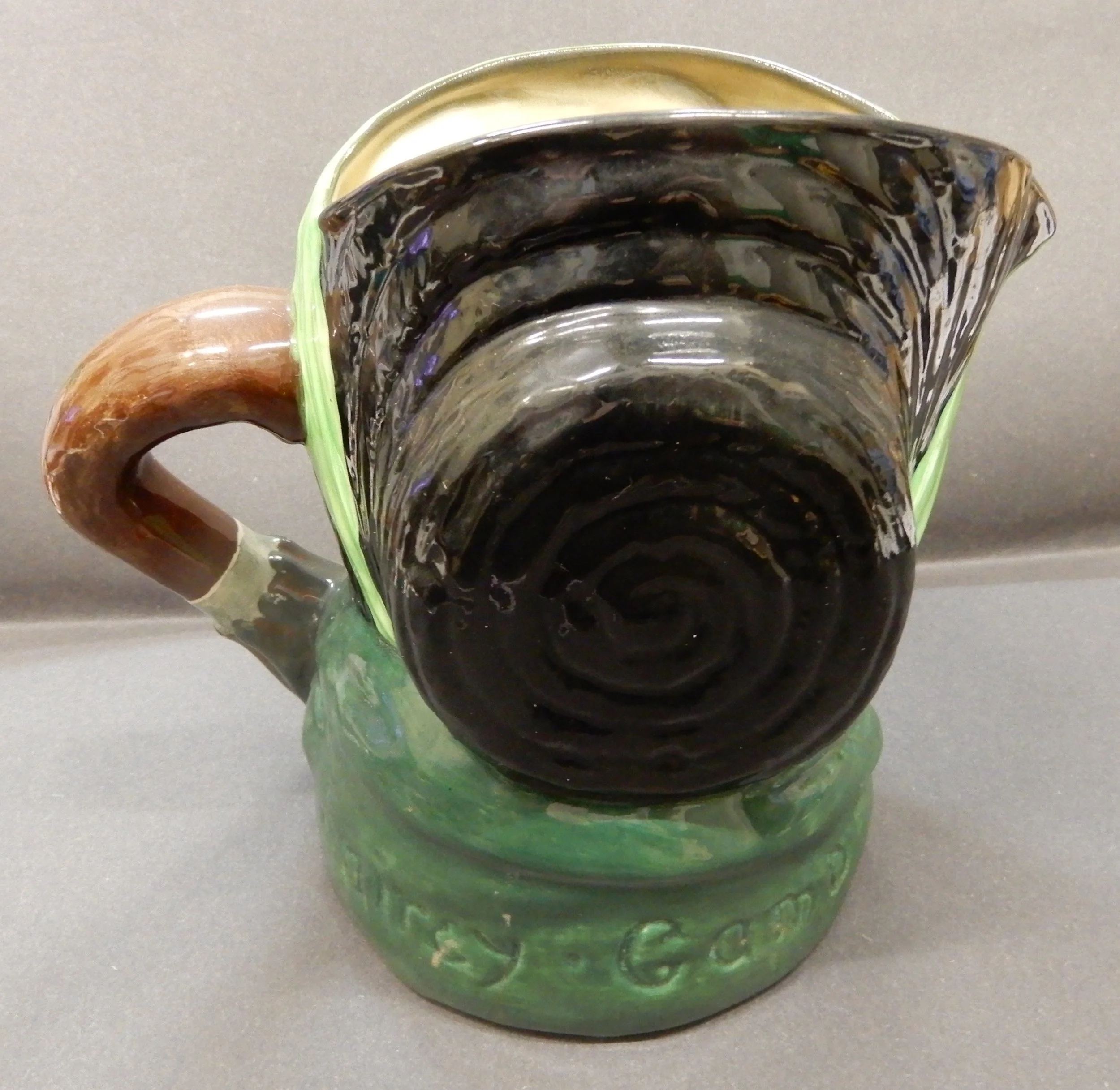 5b. Sairey gump. 1940-1950.  6.25 inches. 16cms. $160.JPG