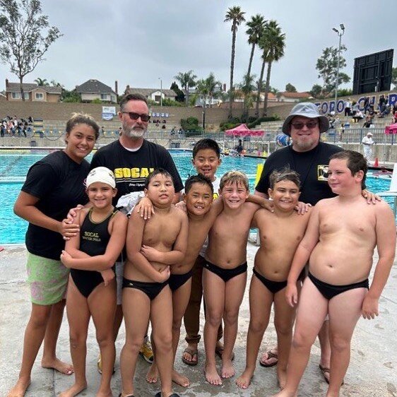 SOCAL 10U went 1-1 on the first day of the Back to School Festival! 🖤💛