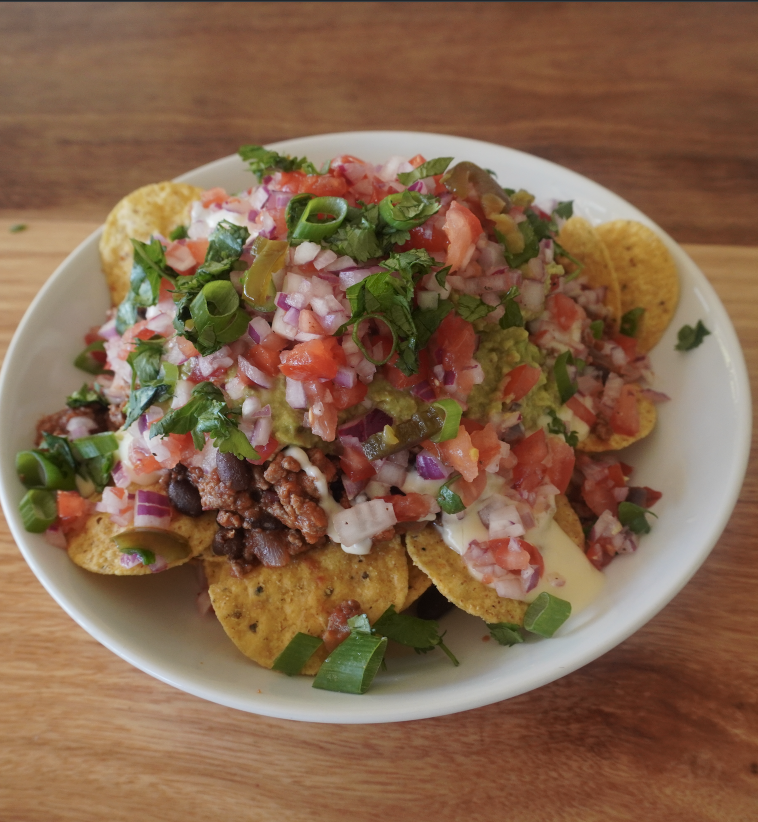Pub-Style Loaded Beef Nachos (with Chilli Con Carne &amp; Cheese Sauce)