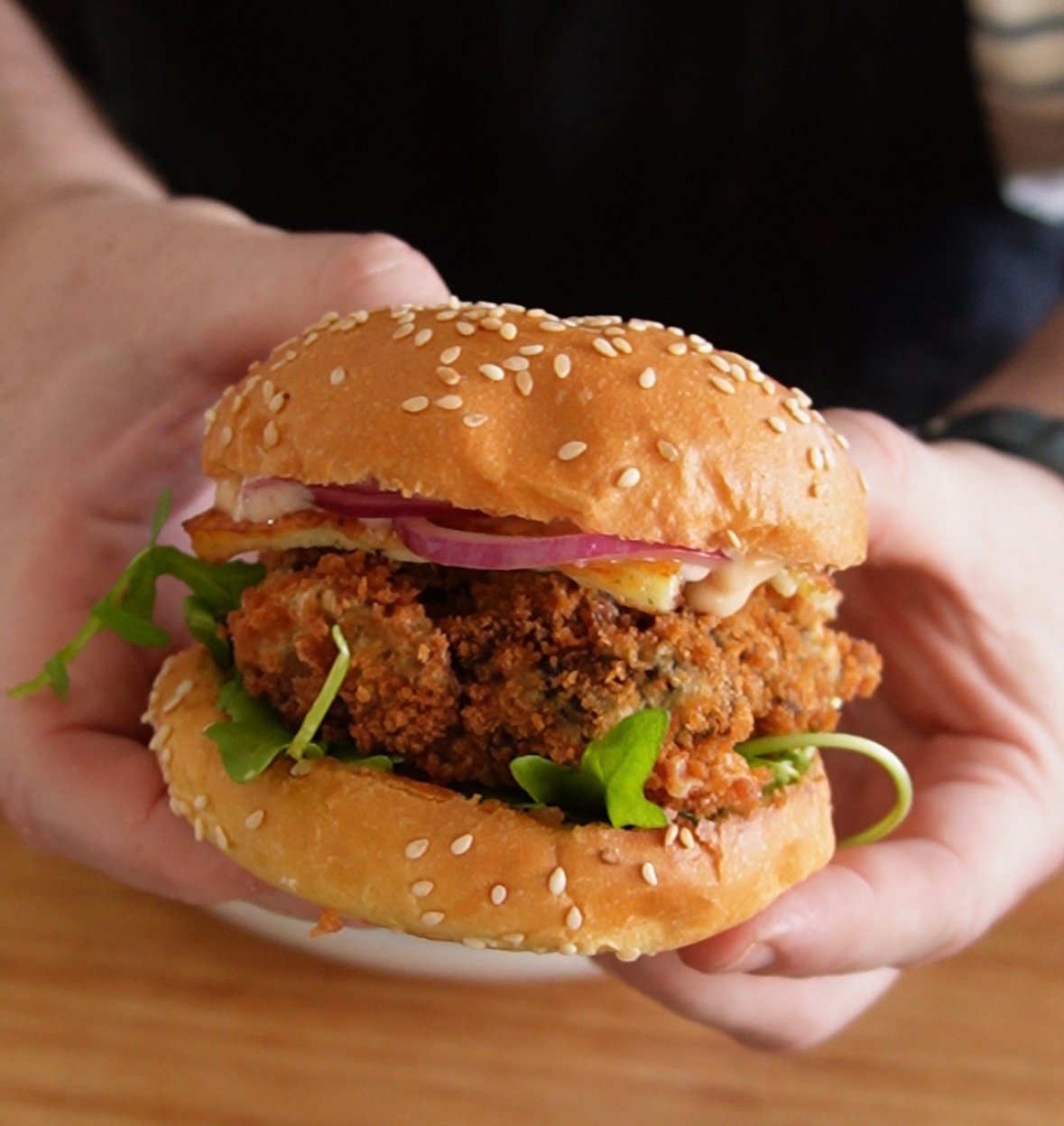 Crispy Mushroom &amp; Halloumi Burgers