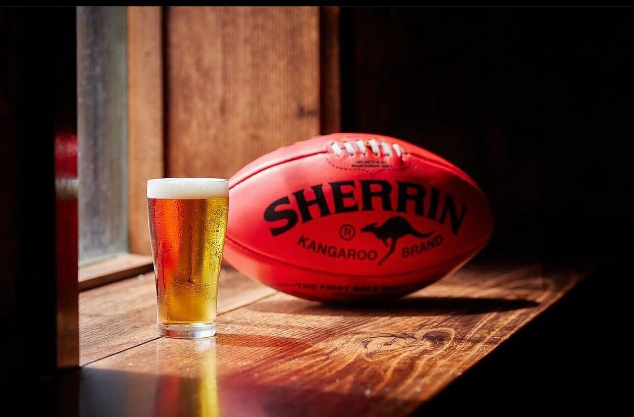 Knock offs just got a whole lot better! Now until the end of the AFL season enjoy a Royal Lager pot for just $4.50! ALL DAY , EVERYDAY🍻