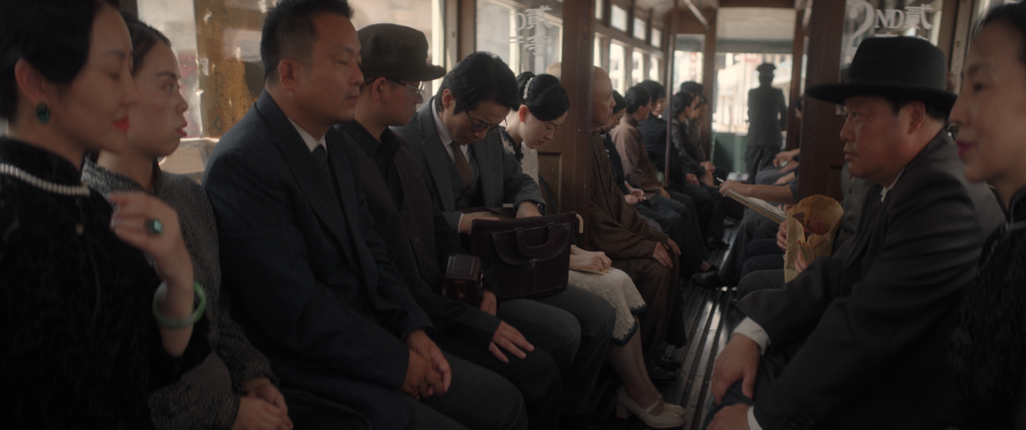 封锁成片Sealed Off Prores-0010.png