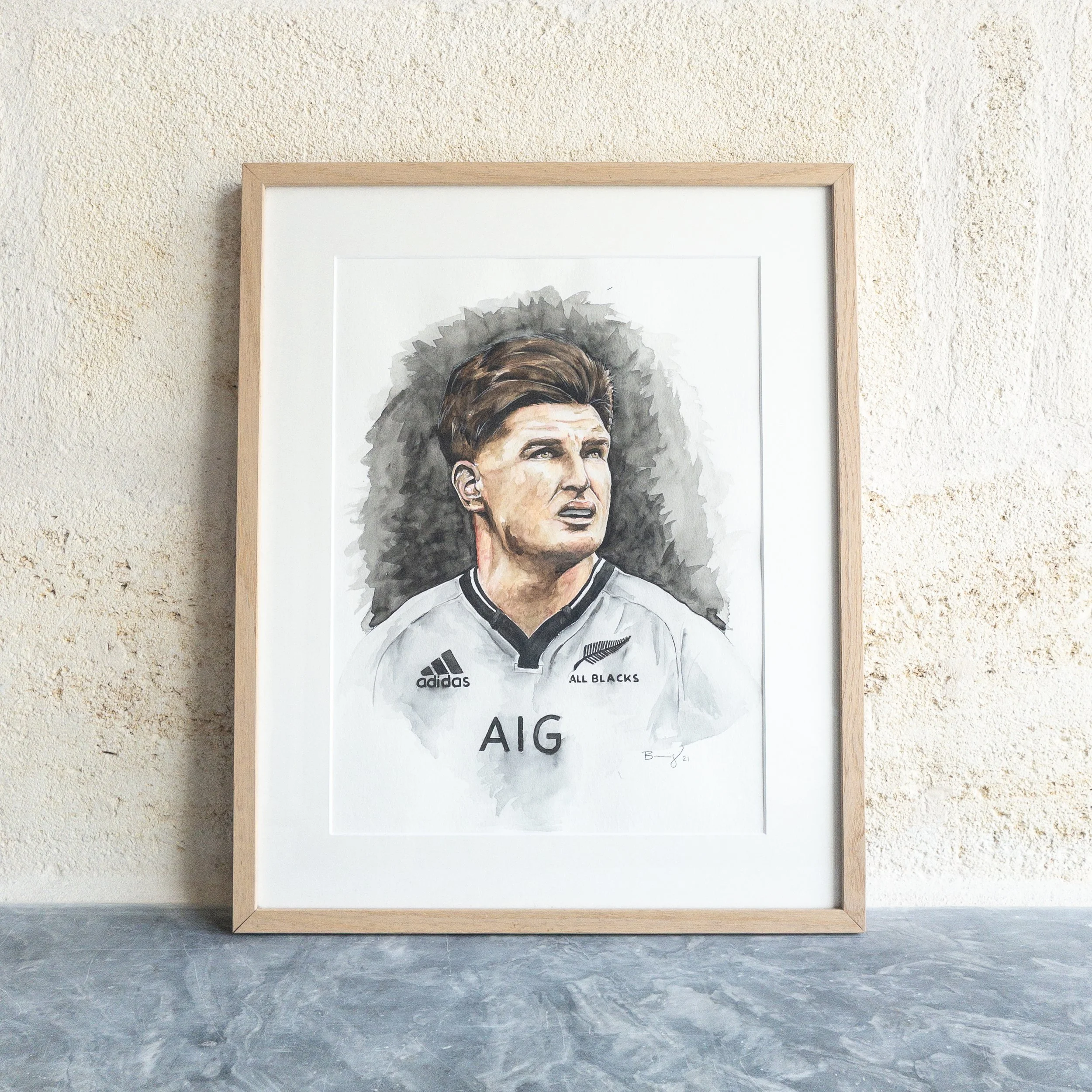 Aquarelle originale de Jordie Barrett encadrée, chêne naturel et passe-partout blanc, vue de face