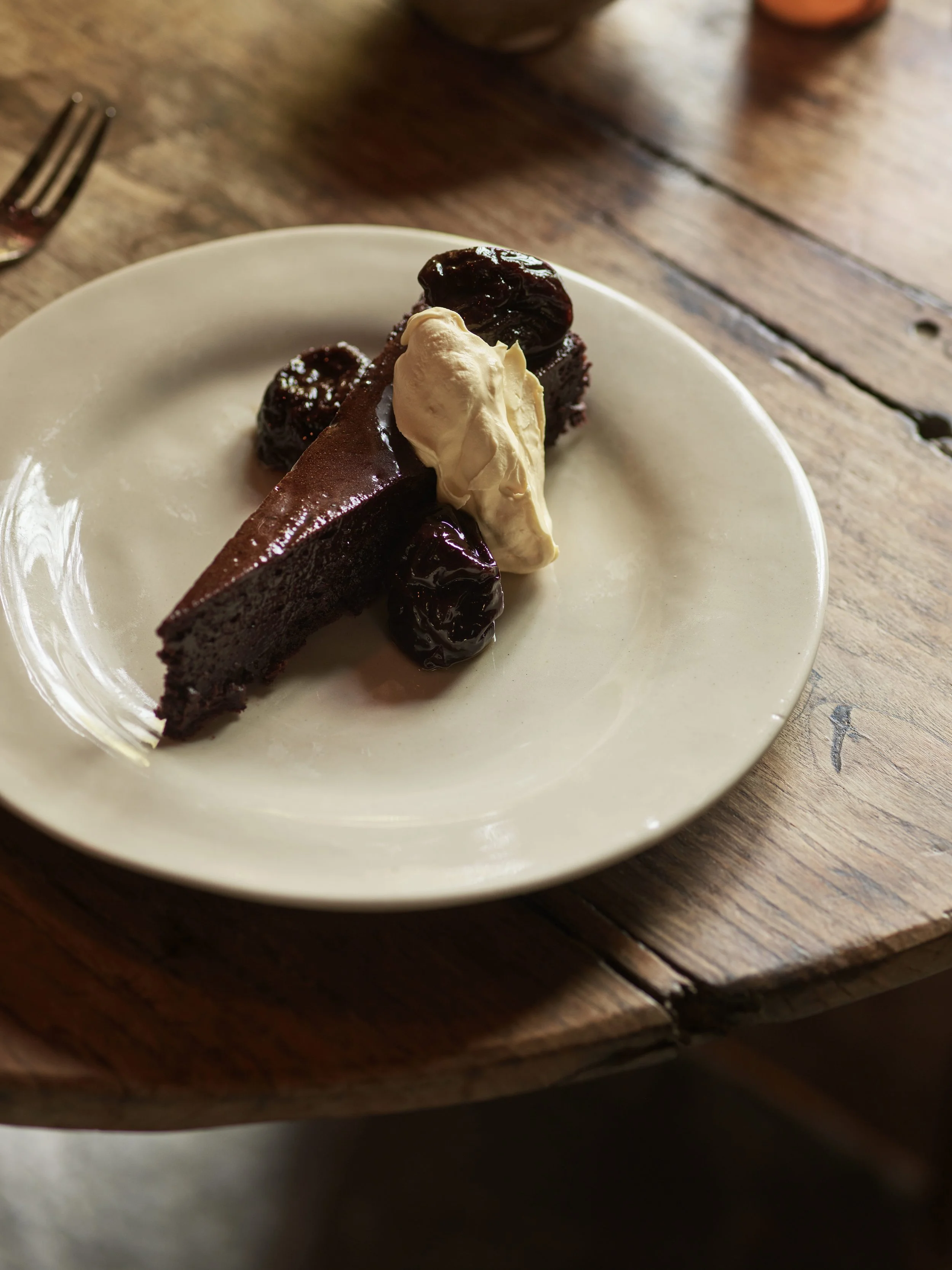 2020_09_30_H&GHeckfieldPlace_ChocCake_111.jpg
