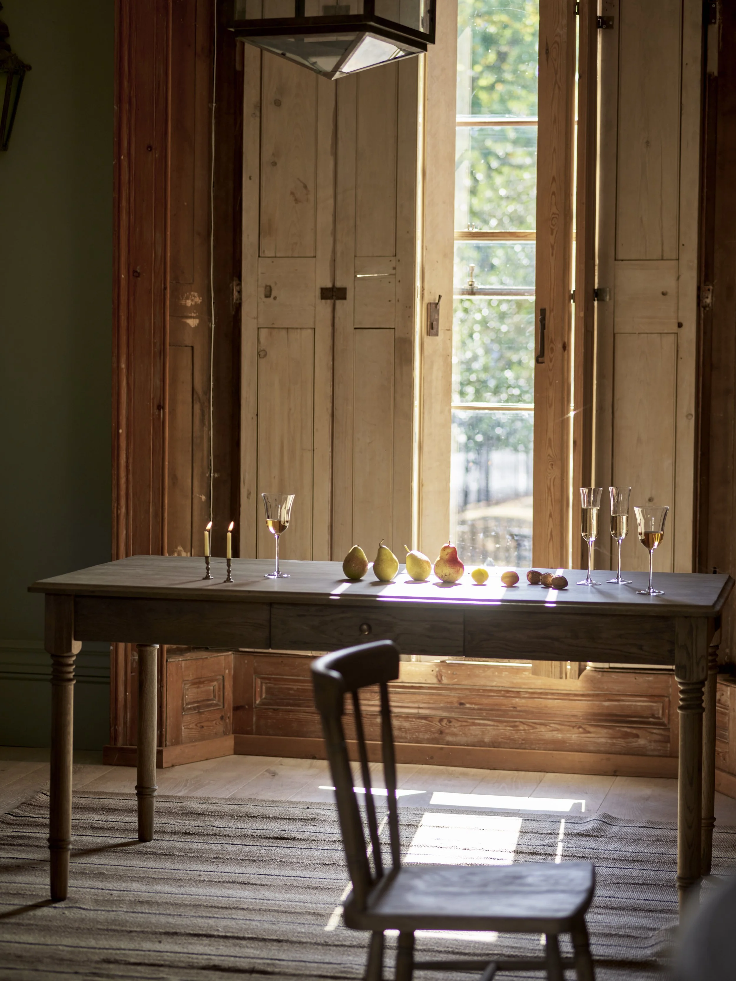 1-StantonOakDiningTable_113.jpg