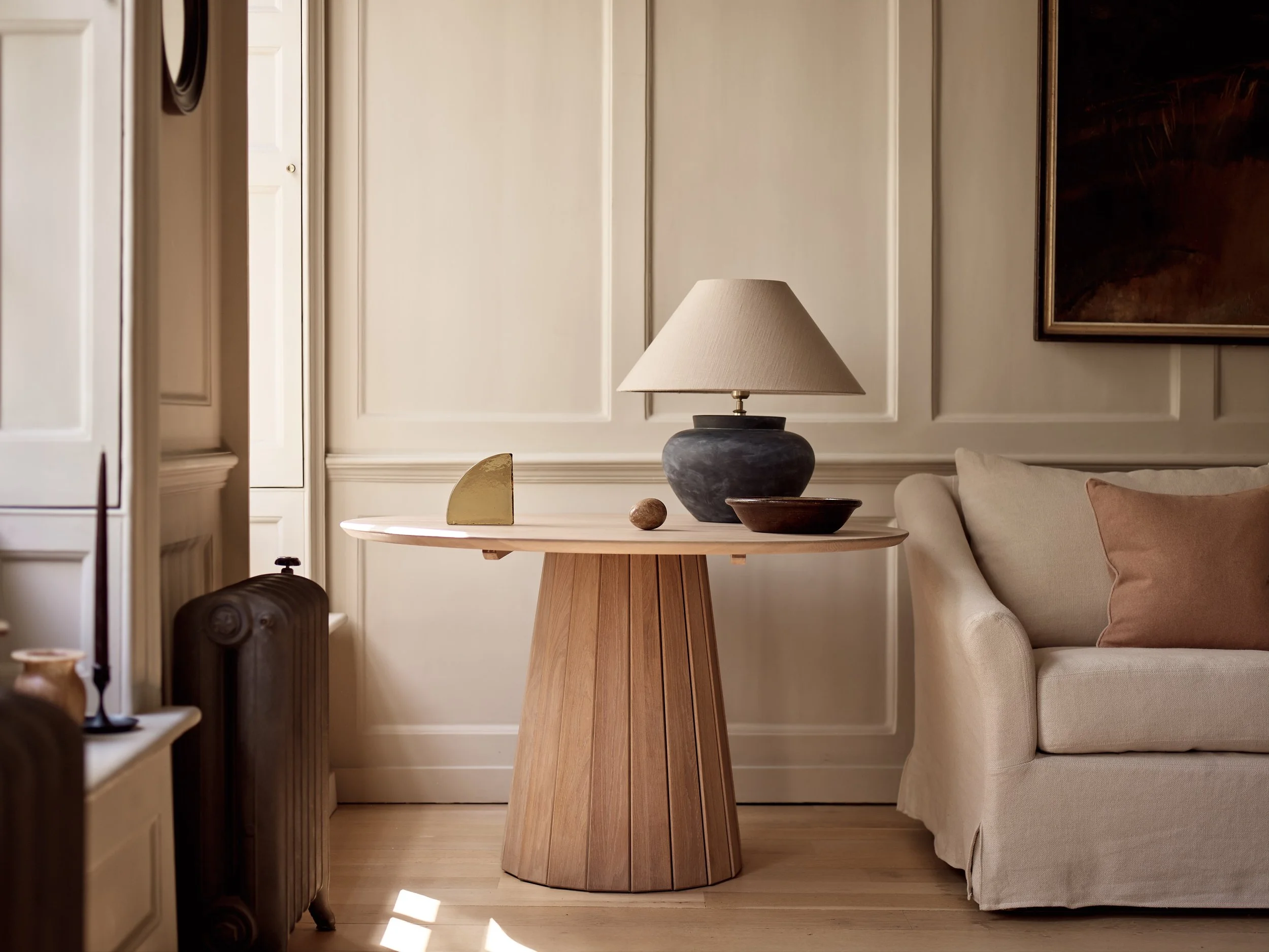 PEDESTAL_TABLE_120_04_0052.jpg