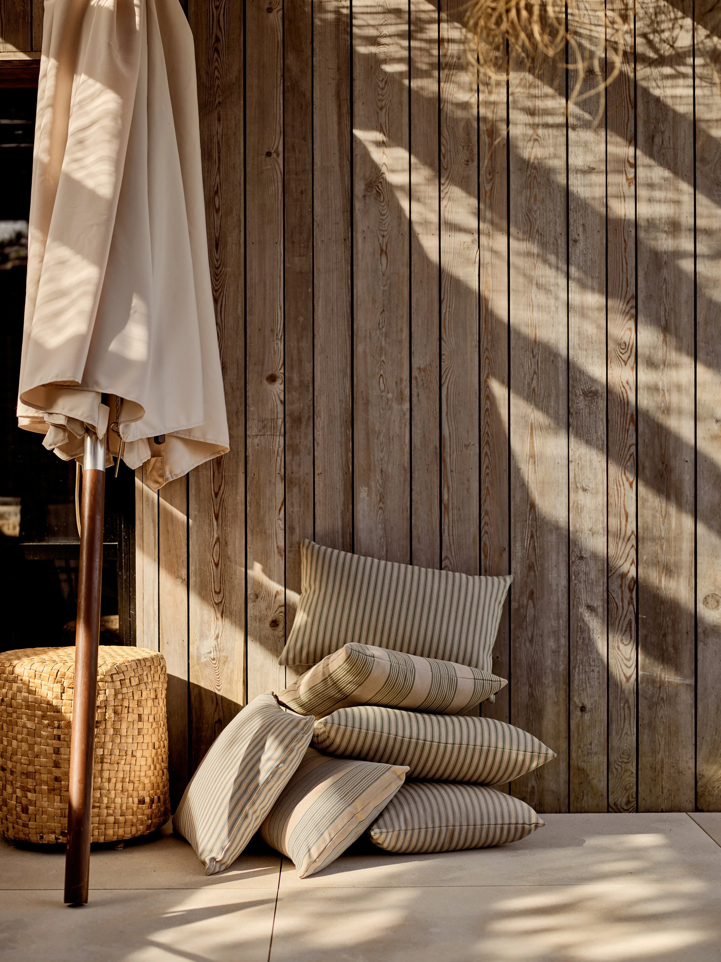 GARDEN_OUTDOOR_SCATTER_CUSHION_1168.jpg