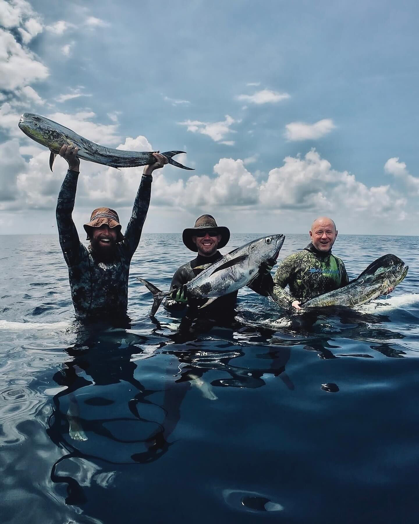 Get your fins on and join the action with Fusion Freedive and Spearfishing! 🌊 We&rsquo;re out here slaying the sustainable game, shooting our best shot and living it up like there&rsquo;s no tomorrow. 🎣 From epic underwater hunts to badass memories