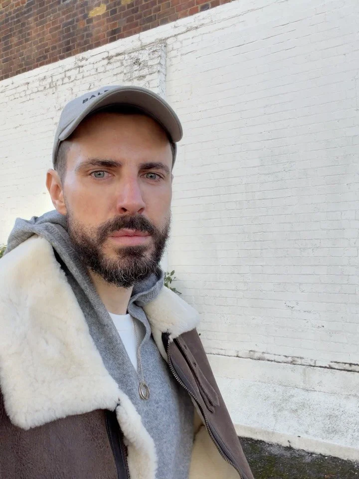 ✨✨ Birthday Reflections ✨

Today I feel so deeply grateful - for turning 47, for my friends (especially @soul.furic), my family, for Juan, for Milo (my little fluffy healer 🐾), and for my incredible clients who inspire me every single day.

This is 