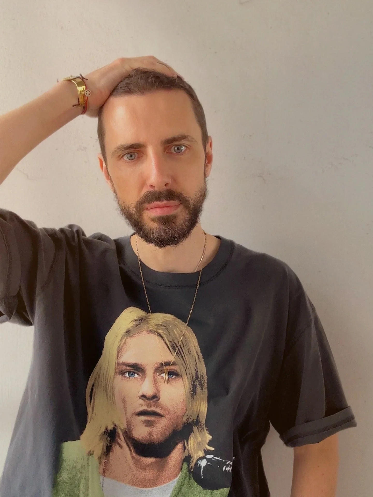 ✨ Surrender is the highest form of manifestation

This year has taught me surrender in a way I couldn&rsquo;t avoid.

I&rsquo;ve watched myself and my clients try to hold things together.
Trying to control outcomes.
Trying to make something work.
Try