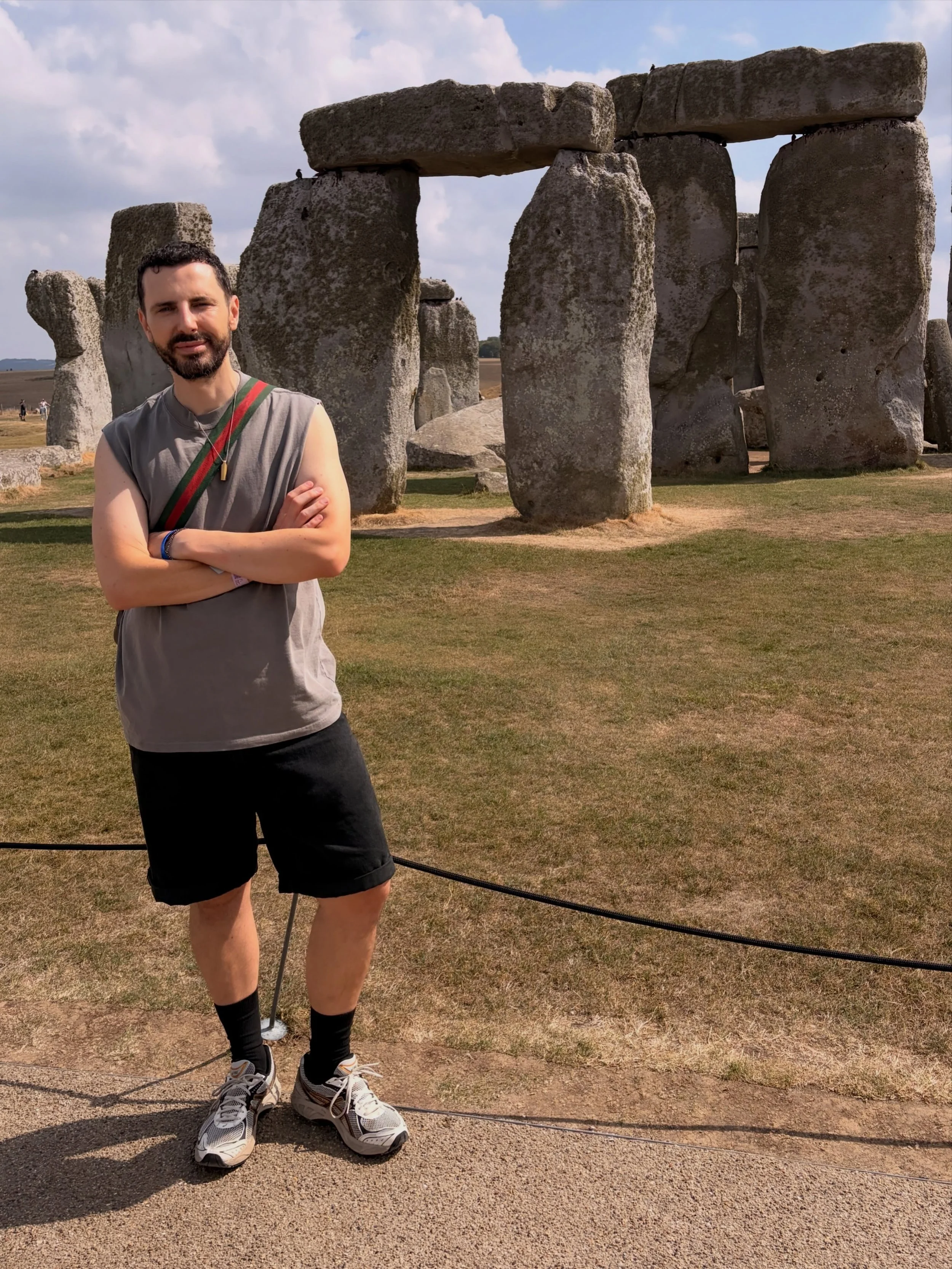 A little midweek magic at Stonehenge ✨

Celebrating one of my favourite humans pre-birthday @iamemmascarlett , in one of the most extraordinary places which always feels so alien to me.

There&rsquo;s something about getting out of London, switching 