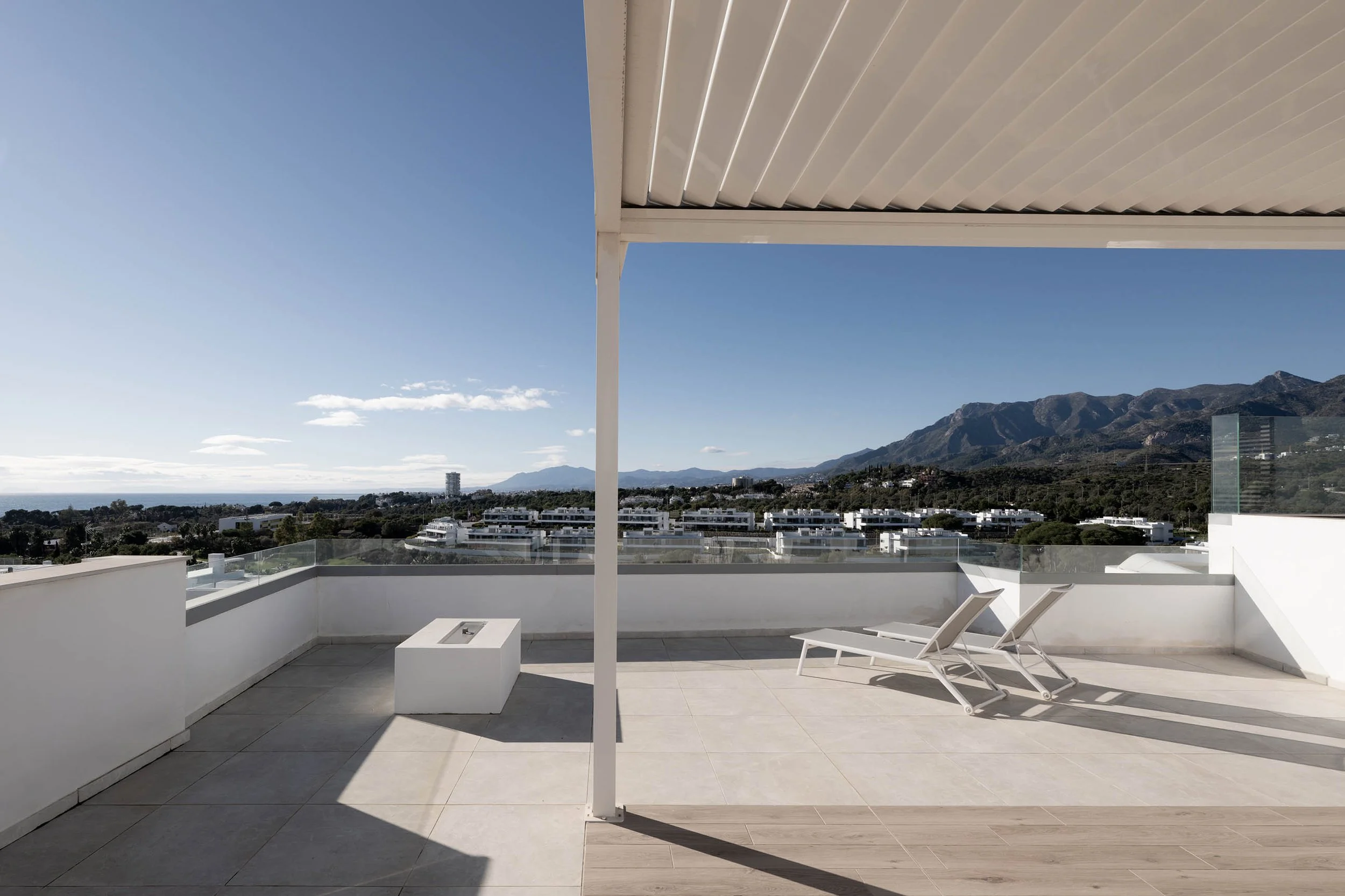 Tim Sunset Marbella B1 2B HD-3.jpg