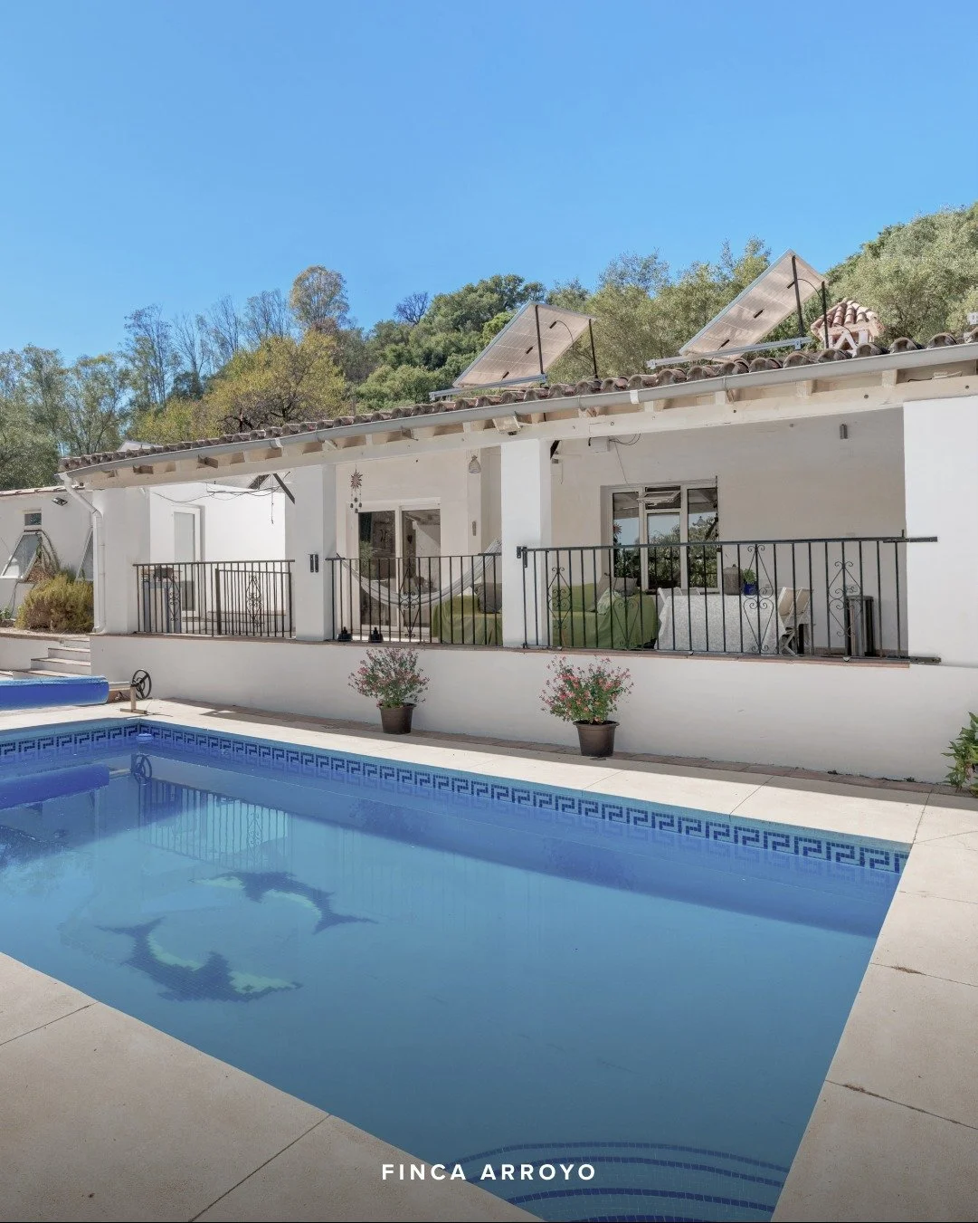 NEW LISTING - Finca Arroyo, Estepona

Just a few minutes from Estepona, this charming country home offers the peace of rural living with the convenience of being close to town and the coast. Surrounded by nature, it&rsquo;s an ideal retreat with beau