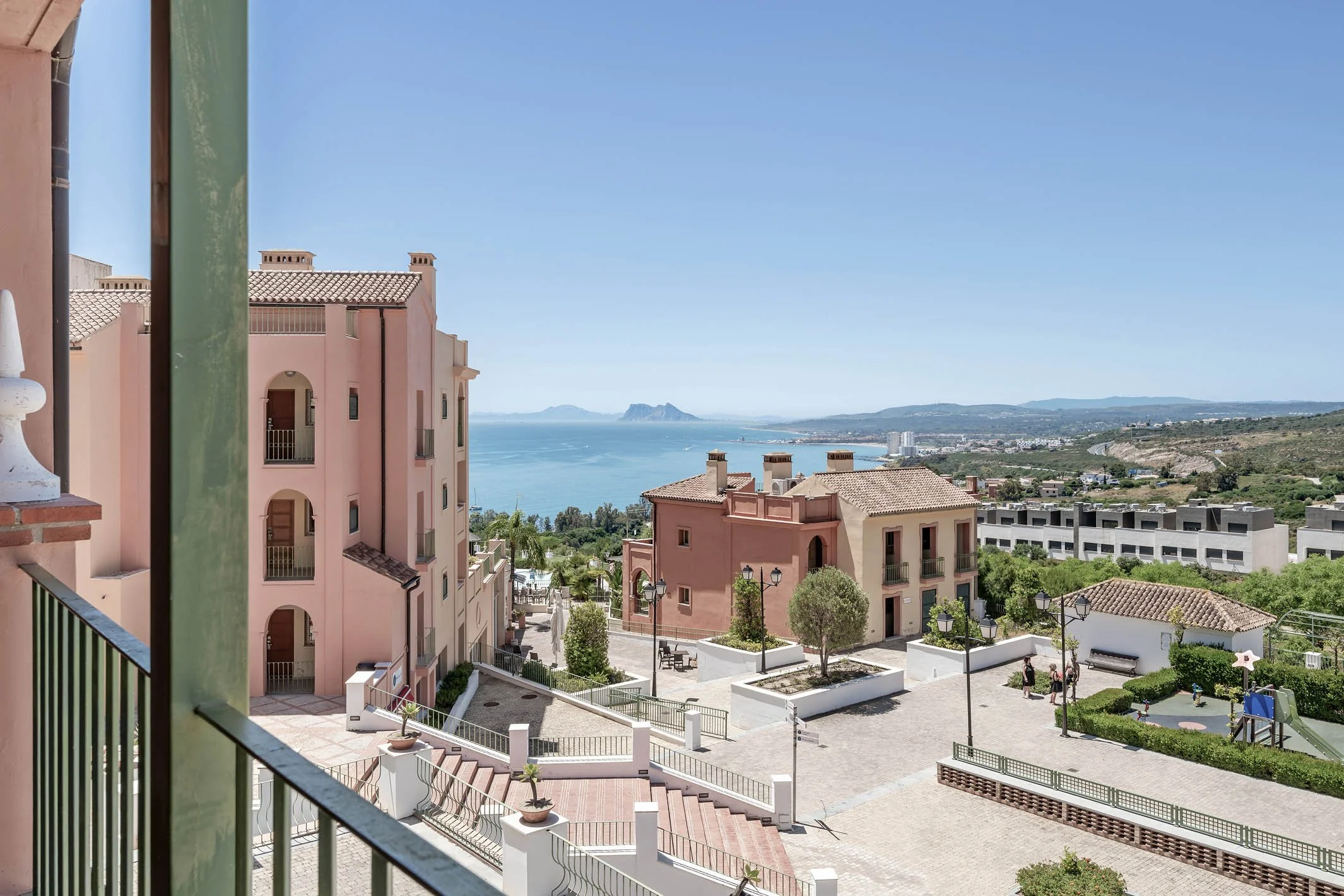 Costa del Sol 8209-22 4.jpg