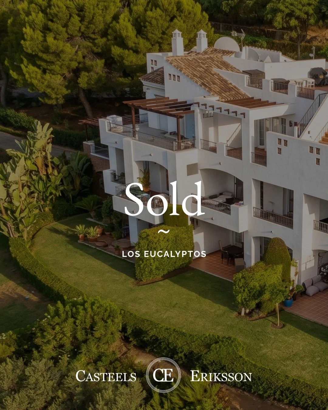 SOLD | Los Eucalyptos, Los Arqueros 

This south-facing garden apartment offers expansive outdoor living just minutes from San Pedro and Los Arqueros Golf. It delivers a perfect blend of quiet, green surroundings and coastal convenience for a premier