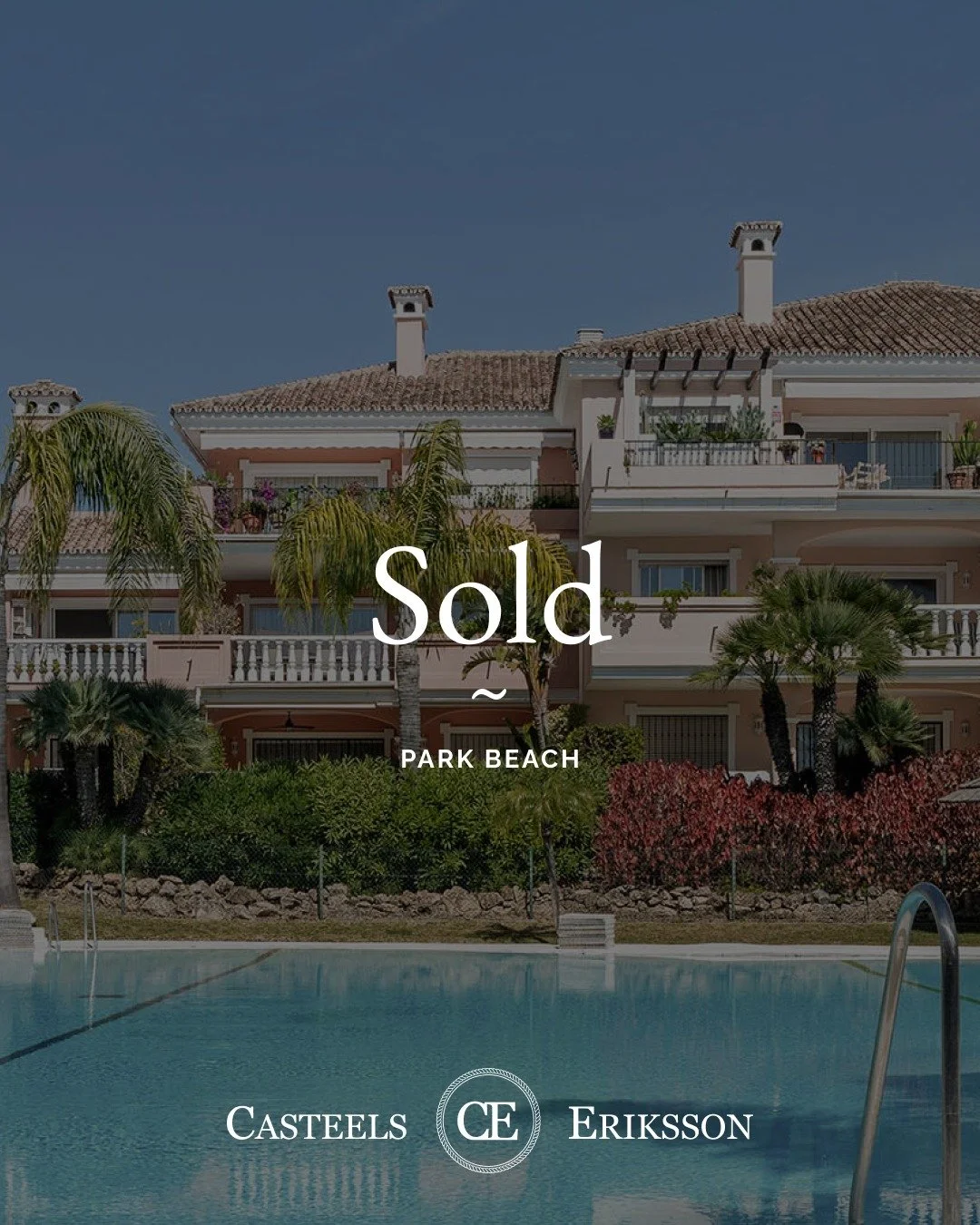 SOLD | Park Beach, Estepona

Just steps from the beach in Costalita, this top-floor apartment features high vaulted ceilings and bright, immaculate rooms. The ultimate highlight is the massive private solarium, fully equipped with an outdoor kitchen,