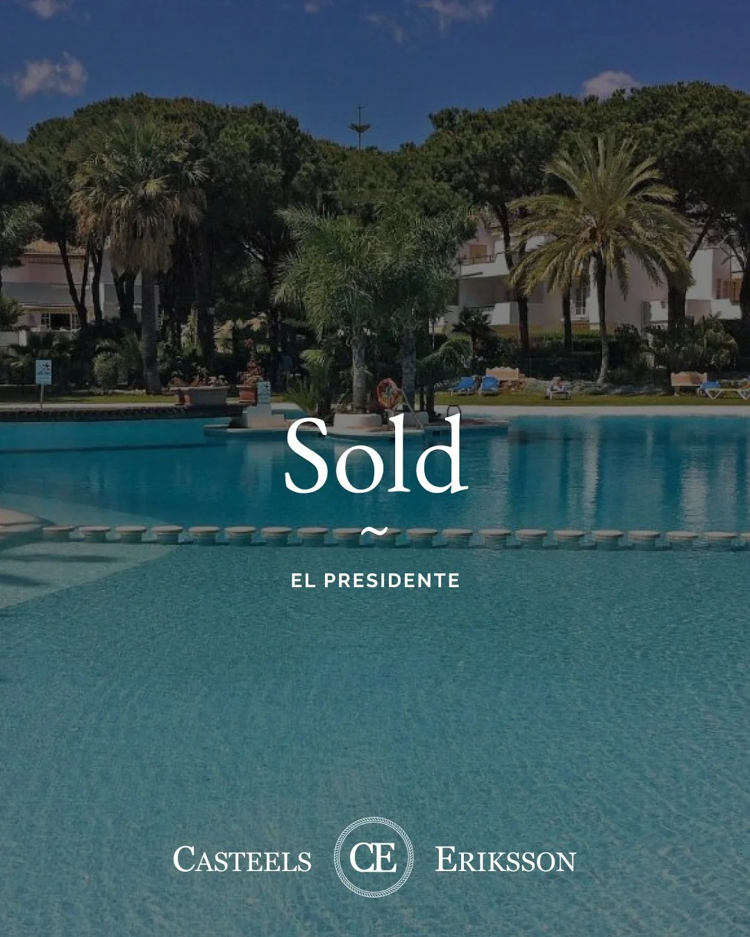 SOLD | El Presidente, Estepona

Fully renovated and tastefully completed 3 bedroom, 3 bathroom apartment located in El Presidente, Estepona. This well-established beach side urbanisation is known for its mature tropical gardens and classic Andalusian