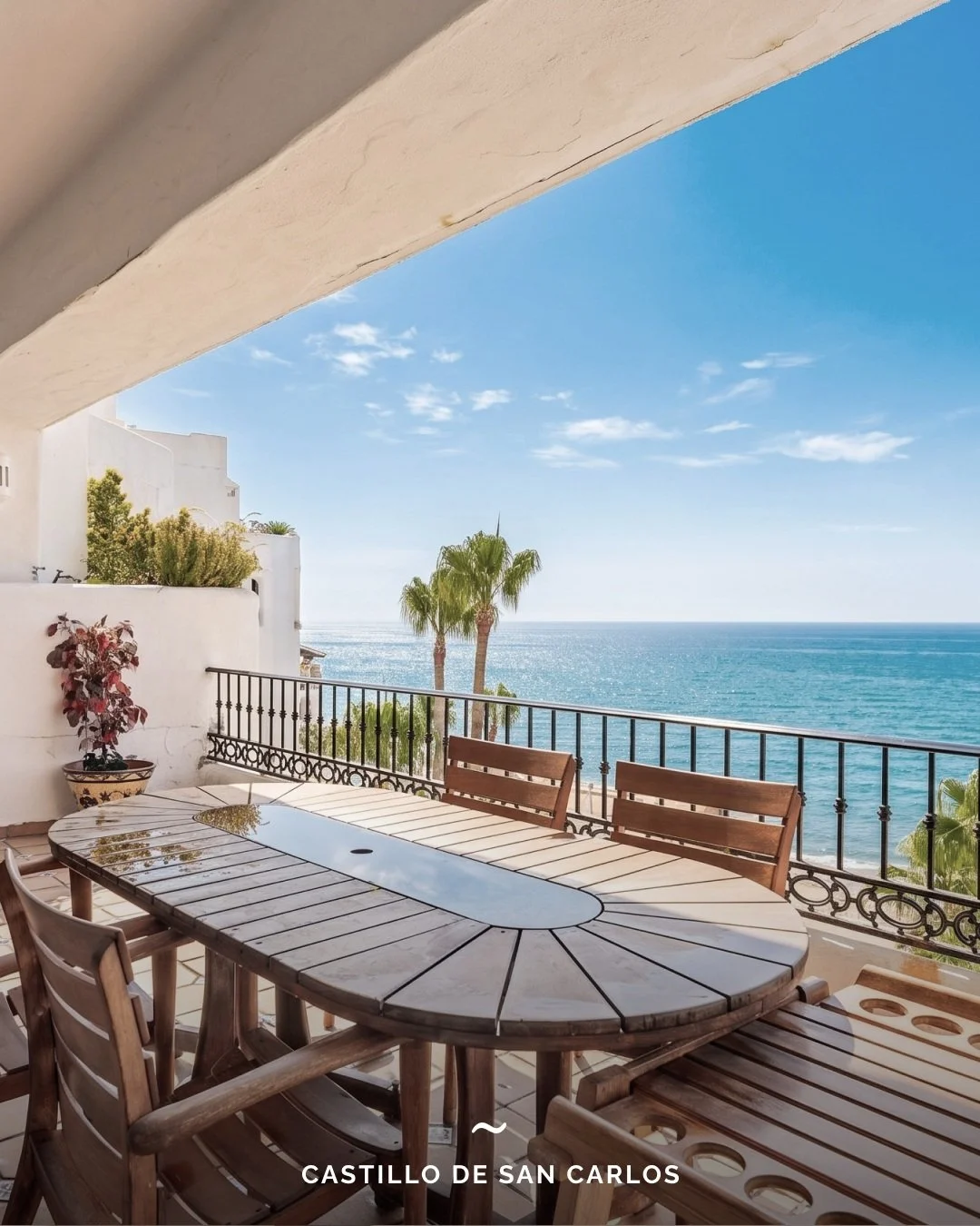New Listing | Castillo de San Carlos, Torremolinos

Set within one of Torremolinos&rsquo; most established residential communities, this exceptionally spacious four-bedroom apartment combines generous interiors with a large sea-facing terrace and pan