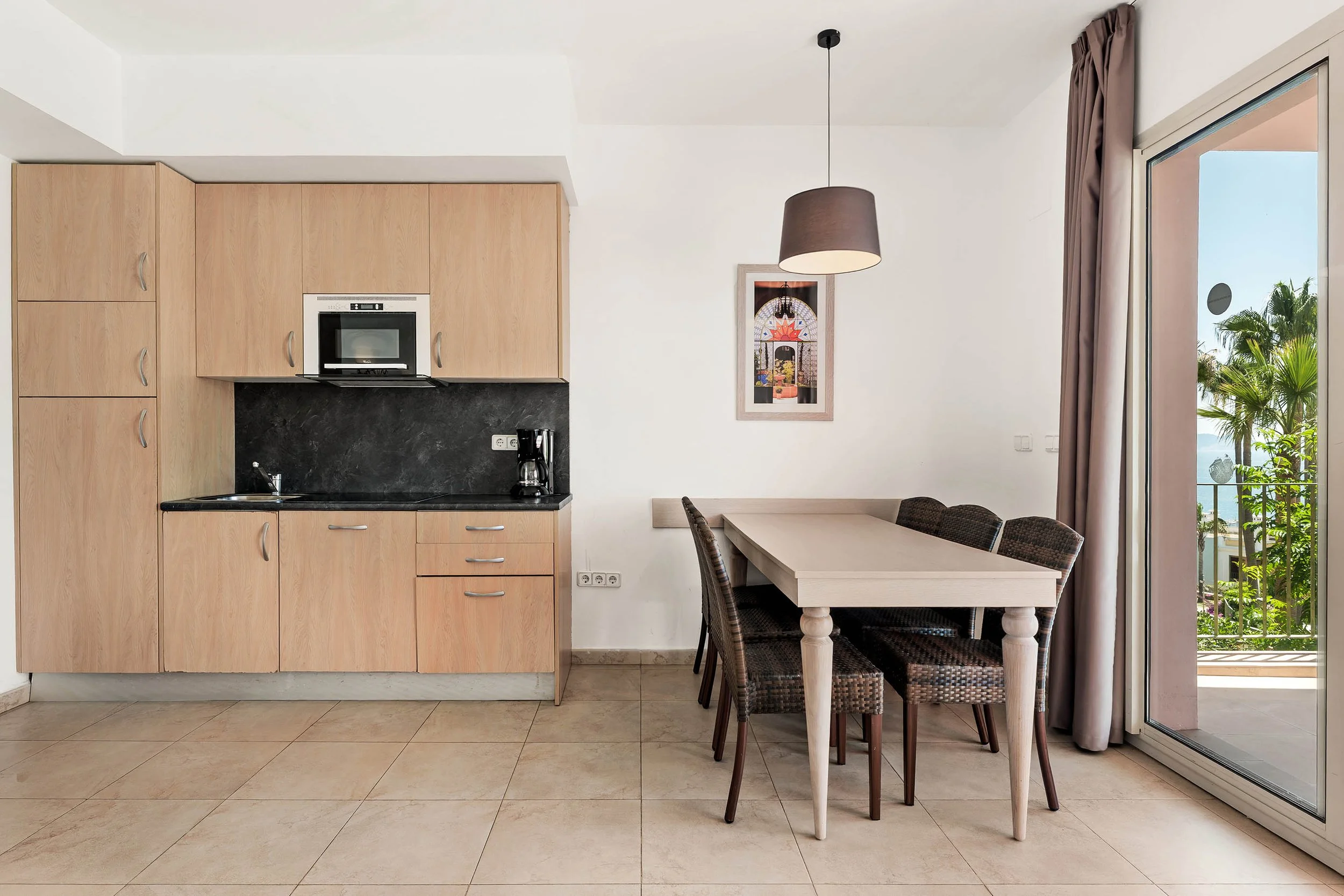 Costa del Sol Aparthotel-14.jpg