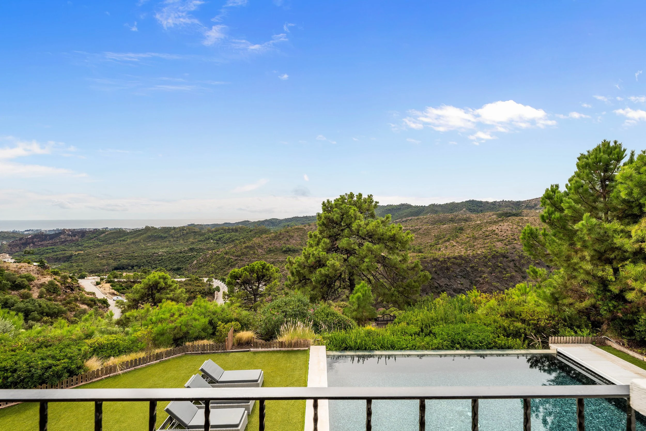 Montemayor C9-10.jpg