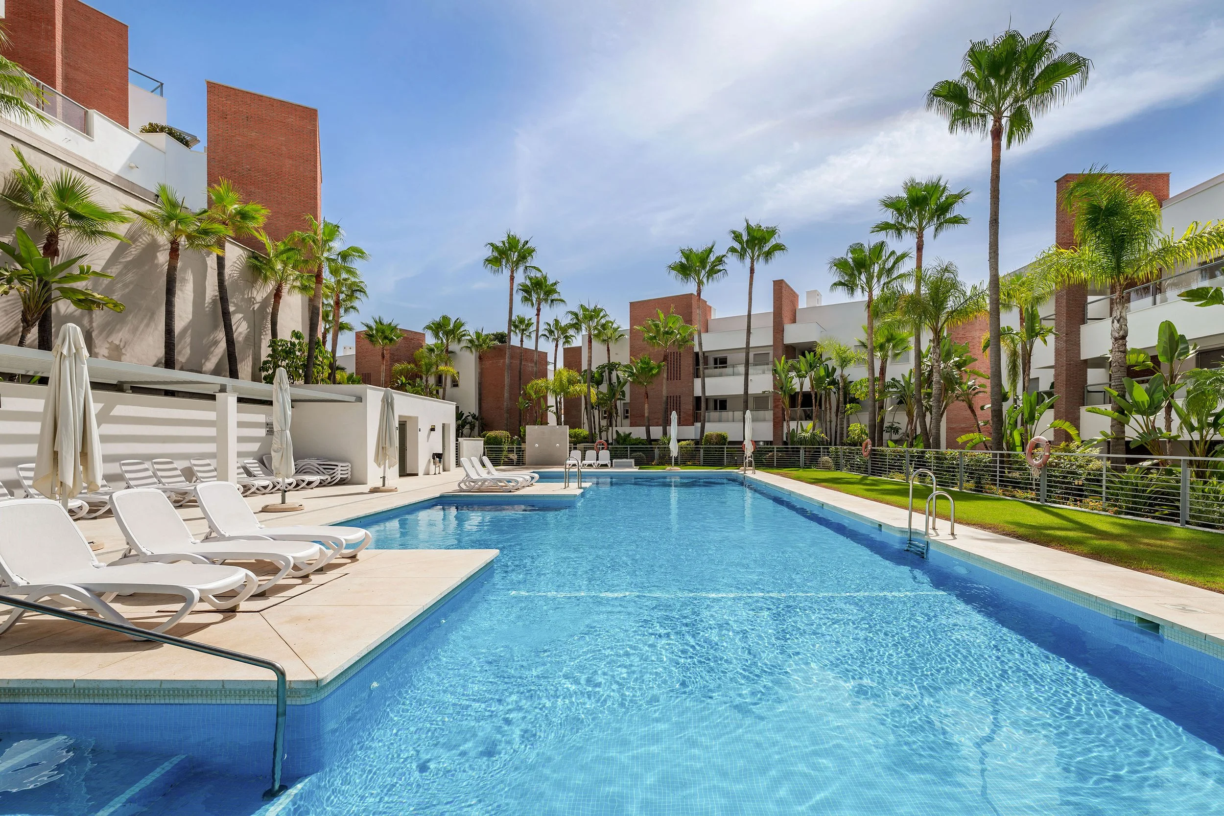 Los Arqueros Avalon B8 5-31.jpg