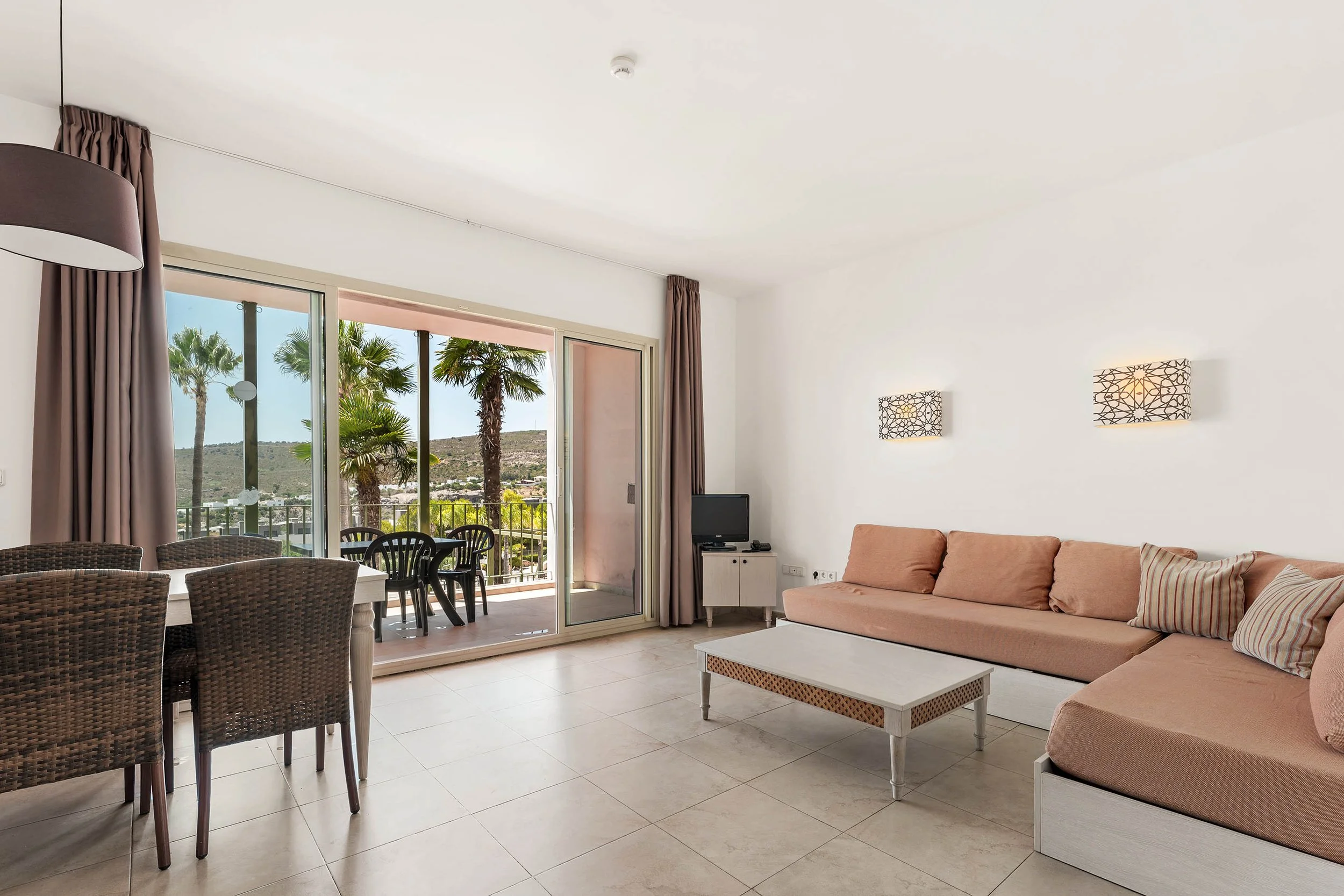 Costa del Sol Aparthotel-9.jpg