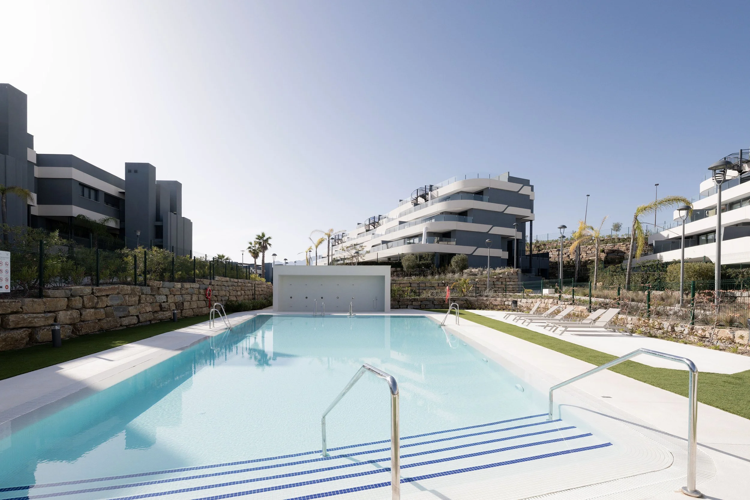 Oasis 325 732-23 2.jpg